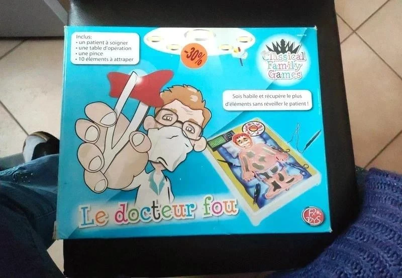 Jeu de société le docteur fou